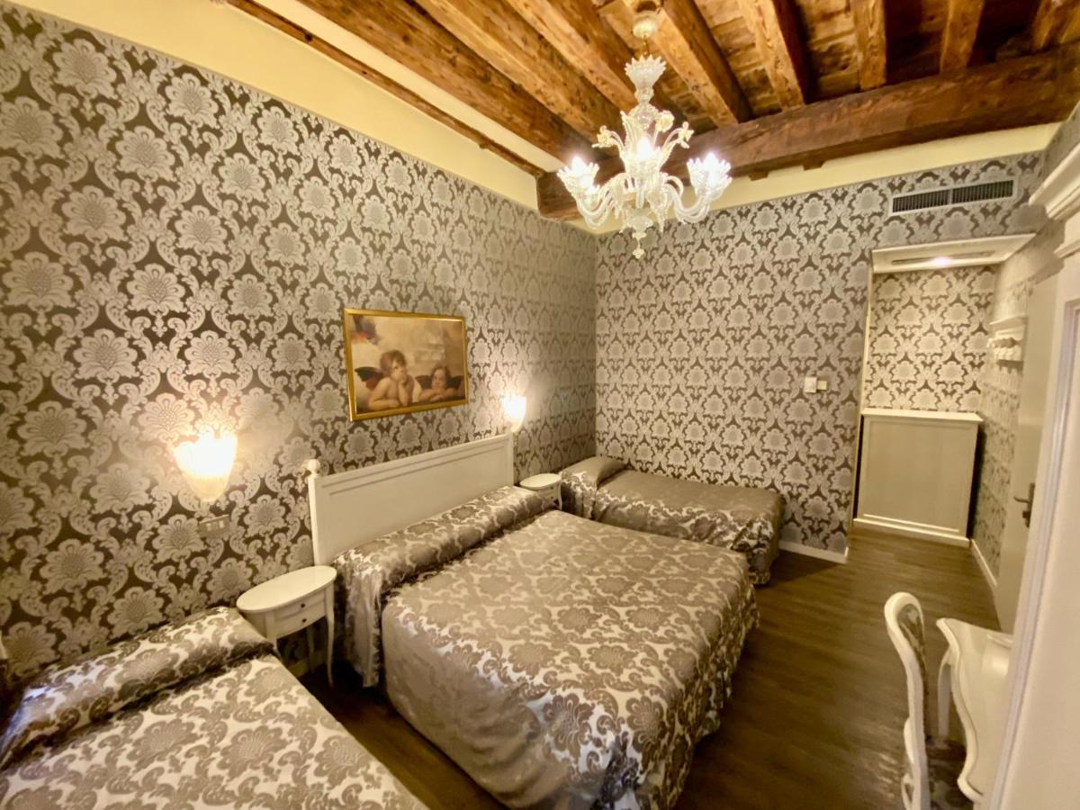Hotel Bridge Venice Exterior photo