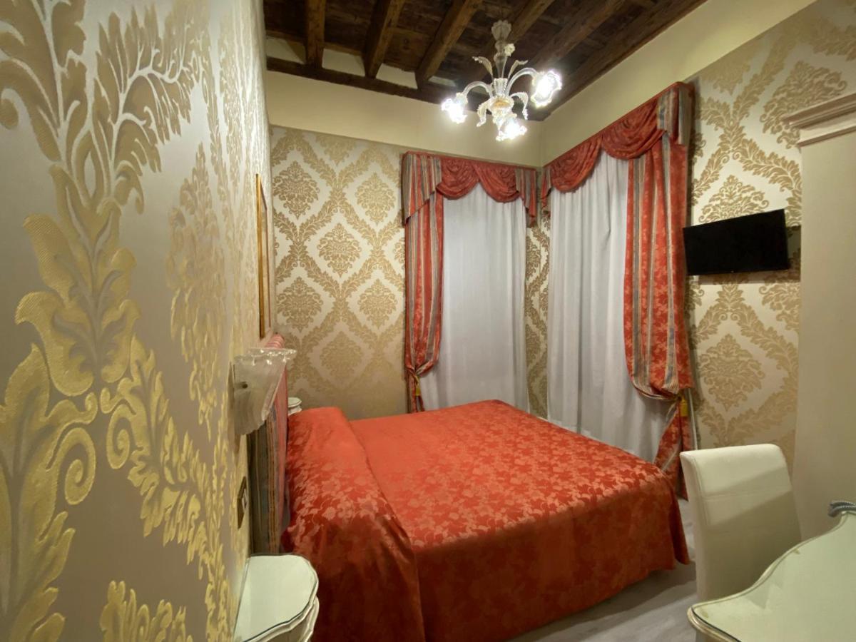 Hotel Bridge Venice Exterior photo
